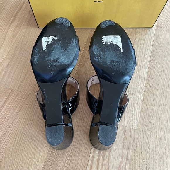 Fendi black patent leather slides Size 42 - Picture 6 of 7